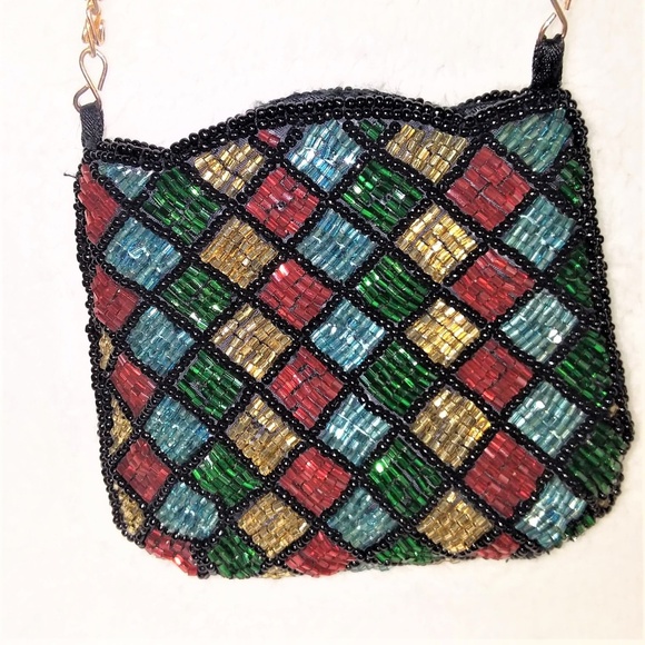 CUTE Hand Beaded Cross Body Coin Purse - Picture 2 of 6